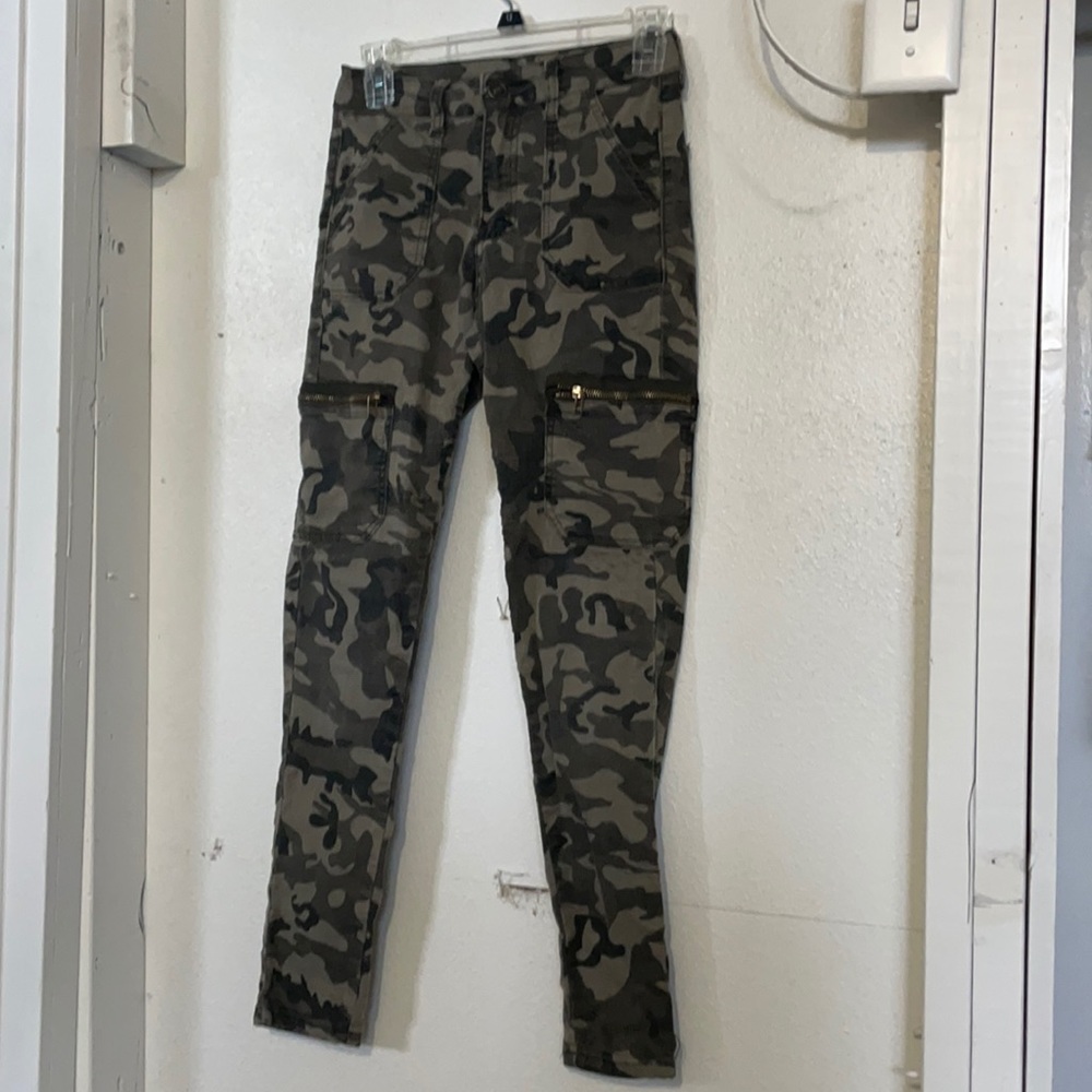 camo skinny jeans